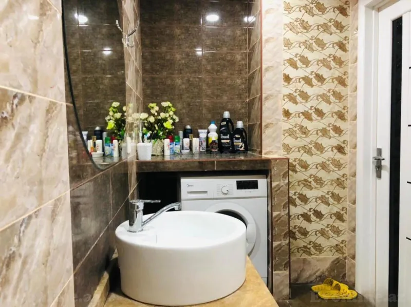 Kirayə verilir 3 otaqlı Mənzil Yeni tikili 111 m² İnşaatçılar m. - şəkil 11