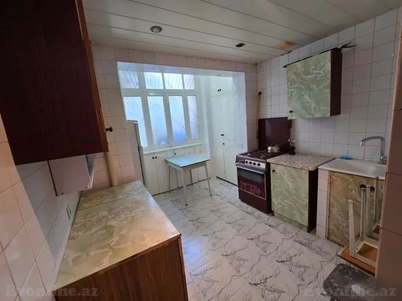 Kirayə verilir 3 otaqlı Mənzil Köhnə tikili 72 m² Nəsimi m. - şəkil 9