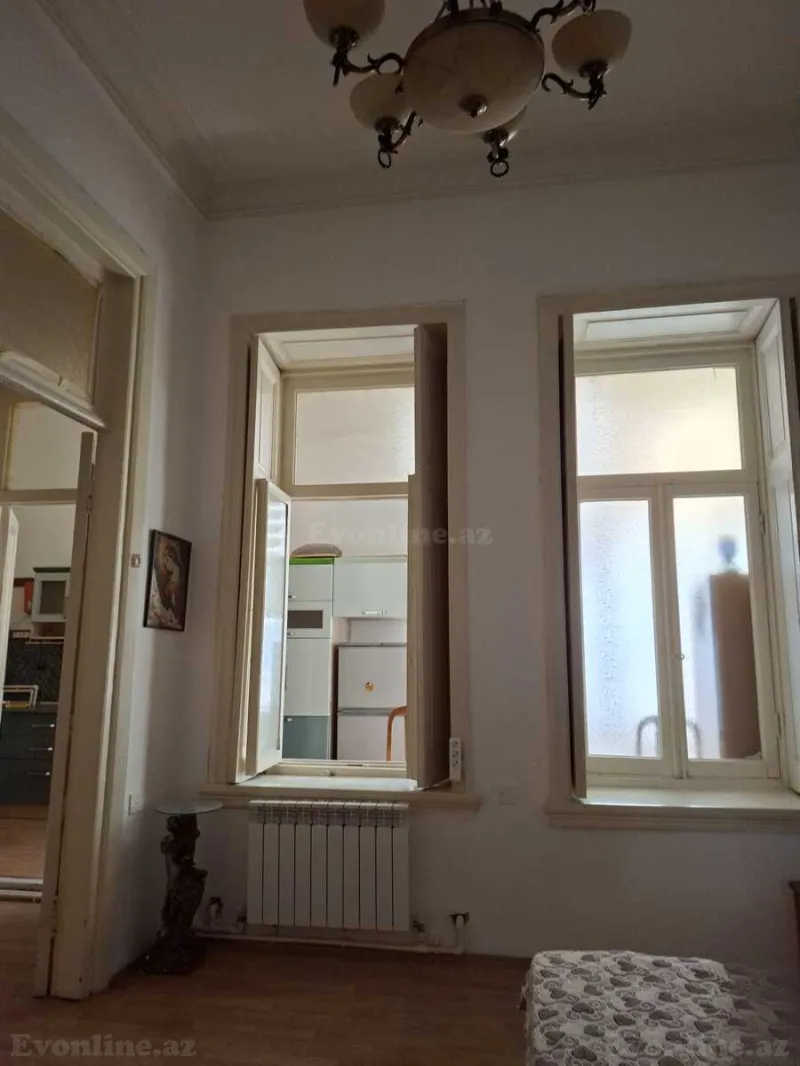 Kirayə verilir 2 otaqlı Mənzil Köhnə tikili 64 m² Sahil m. - şəkil 10