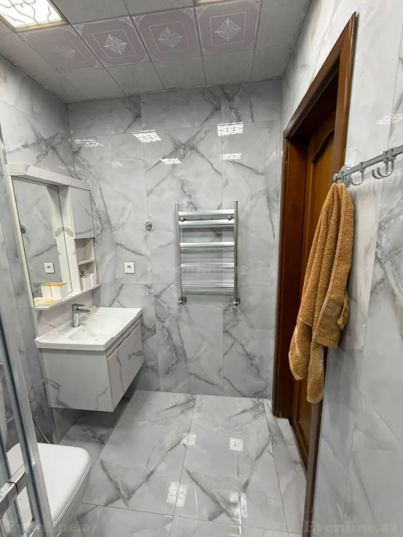 Kirayə verilir 3 otaqlı Mənzil Yeni tikili 130 m² 8 Noyabr m. - şəkil 19