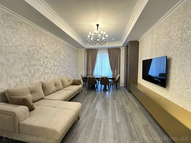 Kirayə verilir 4 otaqlı Mənzil Yeni tikili 160 m² Ağ şəhər