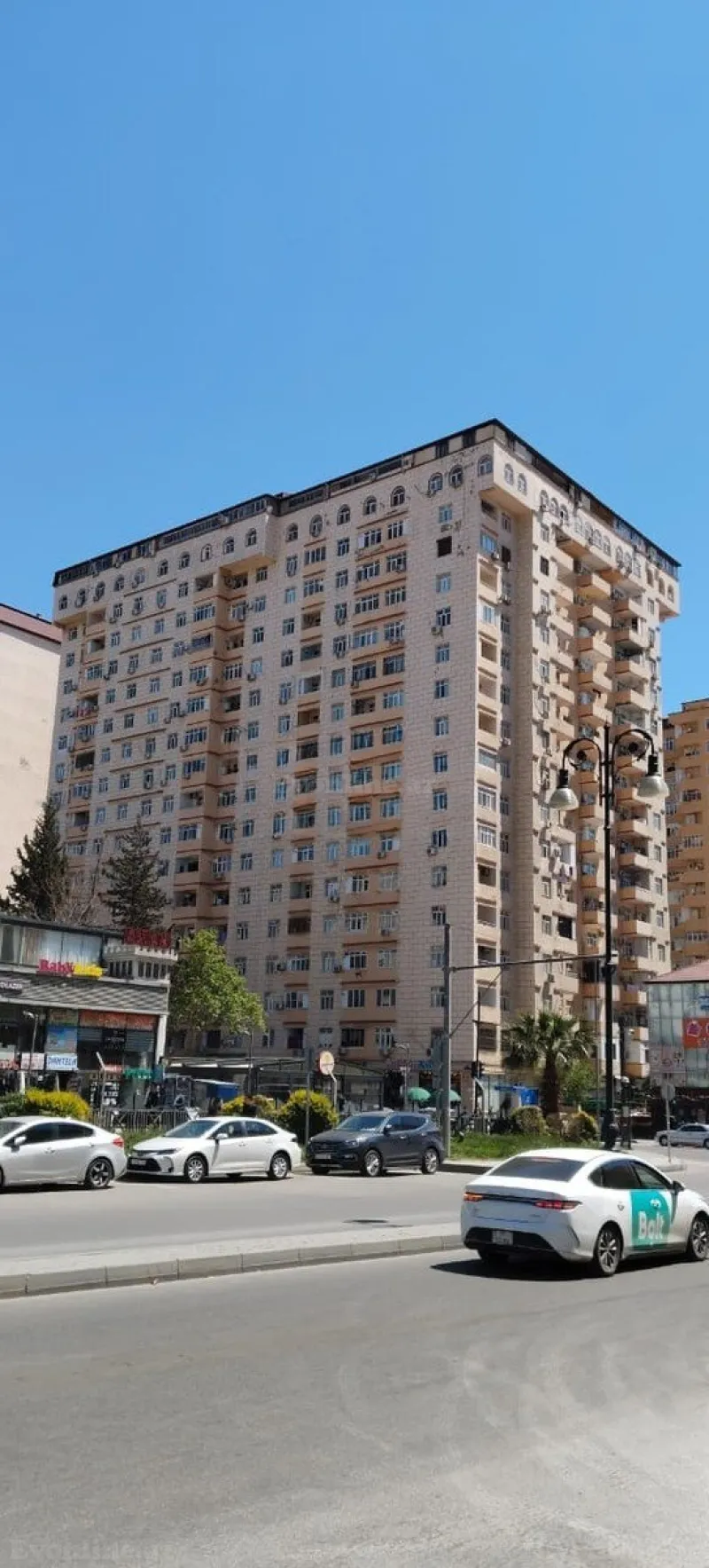 3 otaqlı Mənzil 67 m² Həzi Aslanov m. Satılır