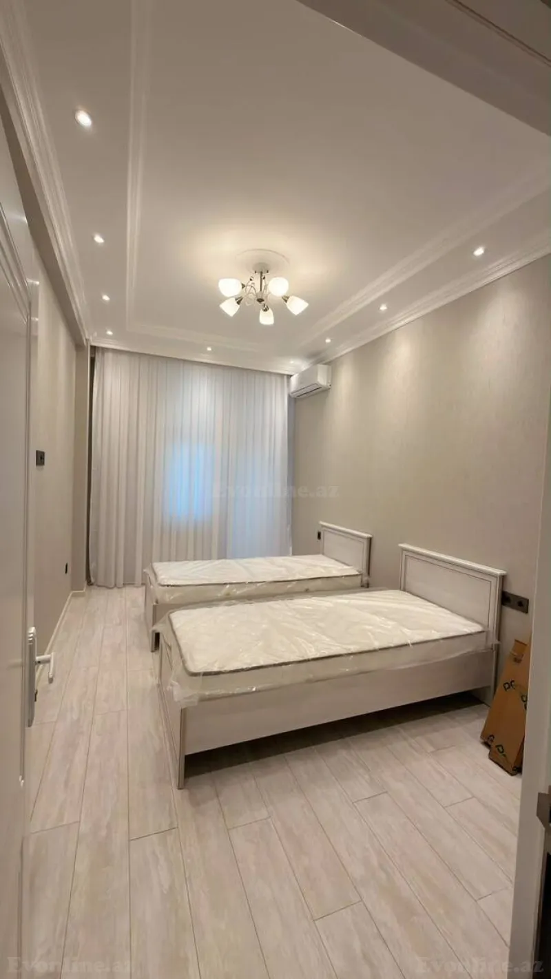 Kirayə verilir 3 otaqlı Mənzil Yeni tikili 148 m² Gənclik m. - şəkil 11