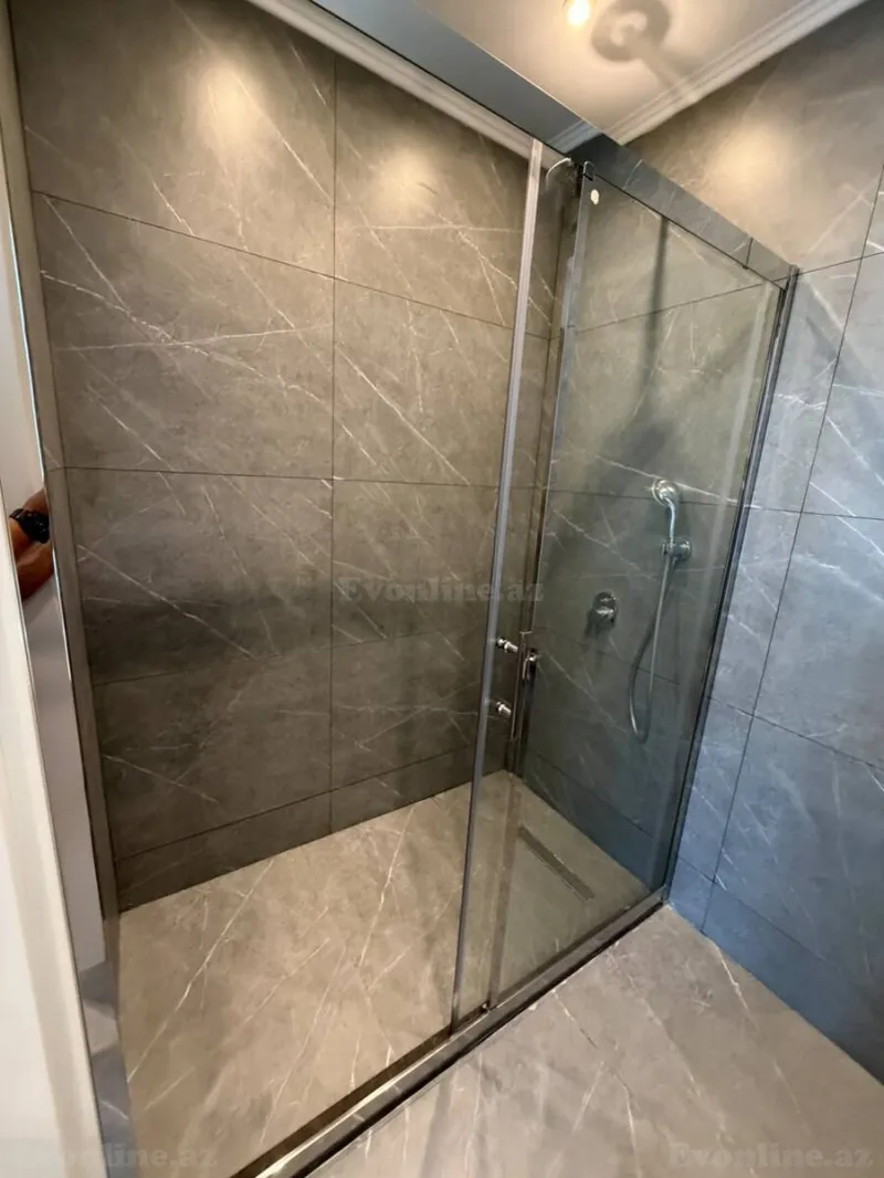 Kirayə verilir 2 otaqlı Mənzil Yeni tikili 85 m² 28 May m. - şəkil 27