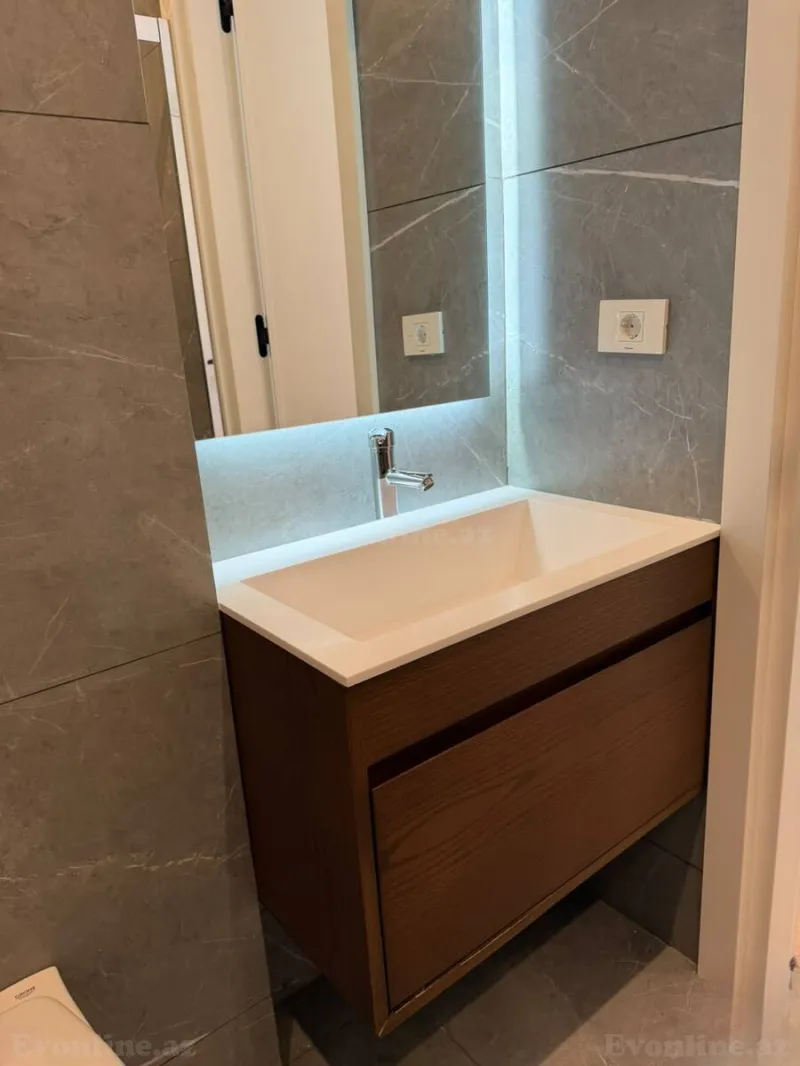 Kirayə verilir 2 otaqlı Mənzil Yeni tikili 85 m² 28 May m. - şəkil 29