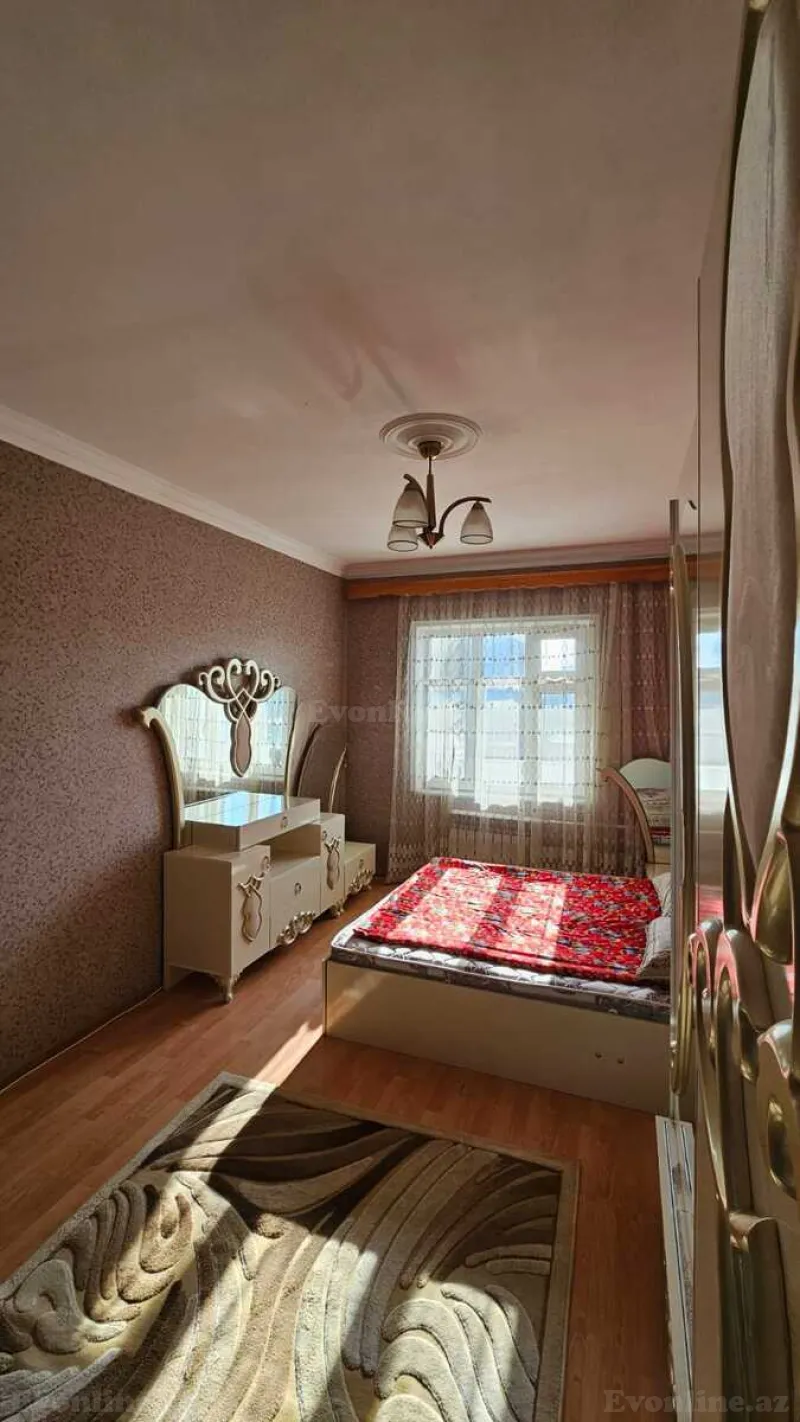 Kirayə verilir 3 otaqlı Mənzil Köhnə tikili 70 m² Qaraçuxur - şəkil 2