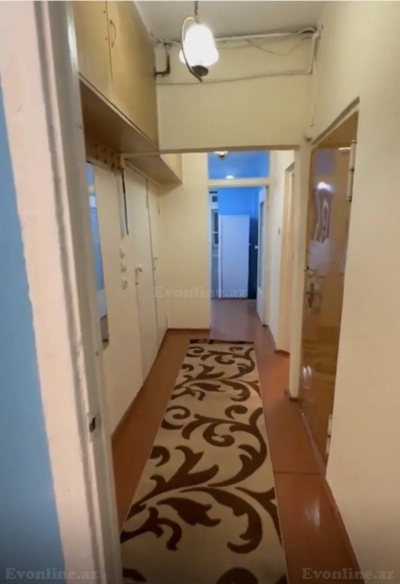 Satılır 2 otaqlı Mənzil Köhnə tikili 70 m² Azadlıq prospekti m. - şəkil 4