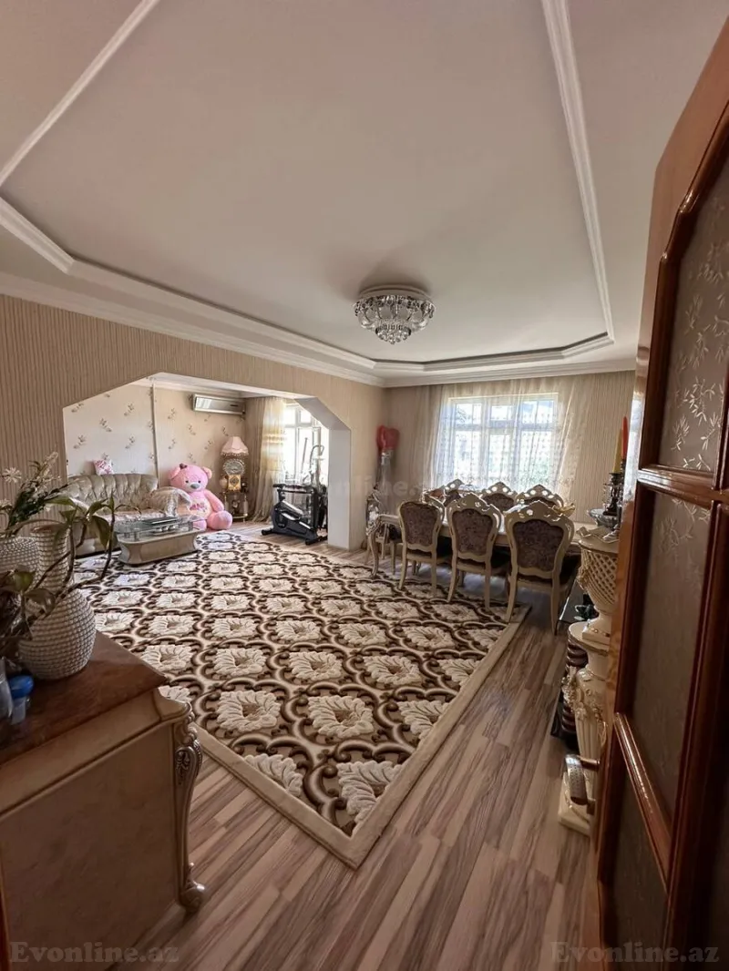 Satılır 5 otaqlı Mənzil Köhnə tikili 120 m² Xalqlar Dostluğu m.