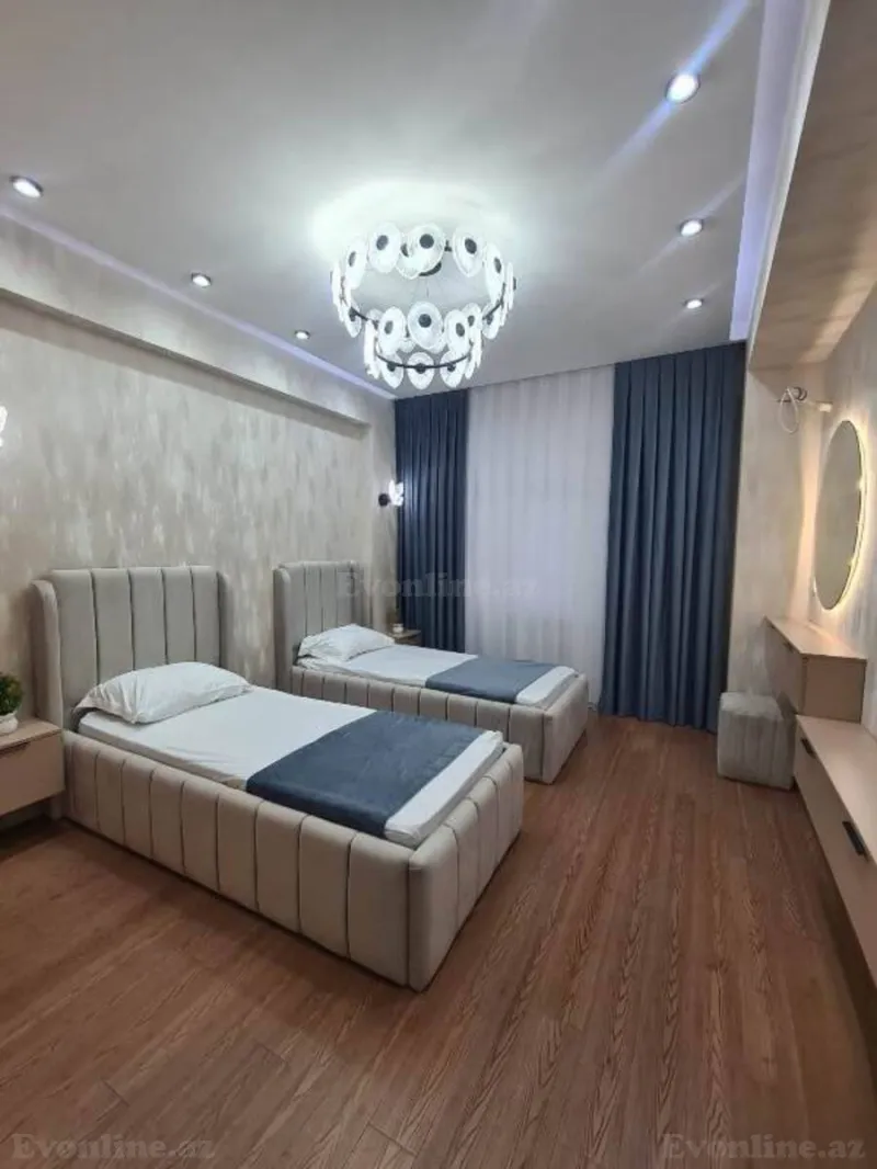Satılır 3 otaqlı Mənzil Yeni tikili 101 m² Səbail r. - şəkil 8