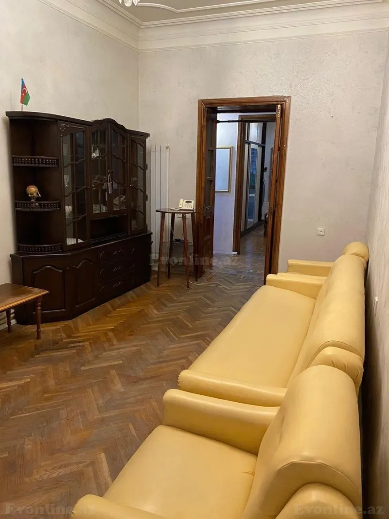 2 otaqlı Mənzil 70 m² Nəriman Nərimanov m. Kirayə verilir