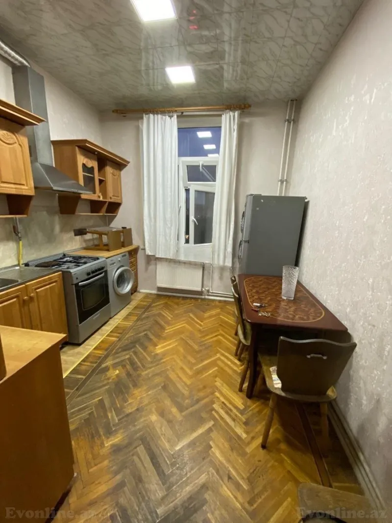 Kirayə verilir 2 otaqlı Mənzil Köhnə tikili 70 m² Nəriman Nərimanov m. - şəkil 4