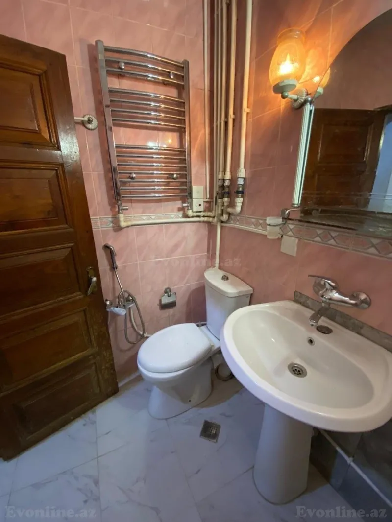 Kirayə verilir 2 otaqlı Mənzil Köhnə tikili 70 m² Nəriman Nərimanov m. - şəkil 5