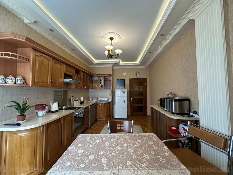 Satılır 3 otaqlı Mənzil Yeni tikili 135 m² İnşaatçılar m. - şəkil 14