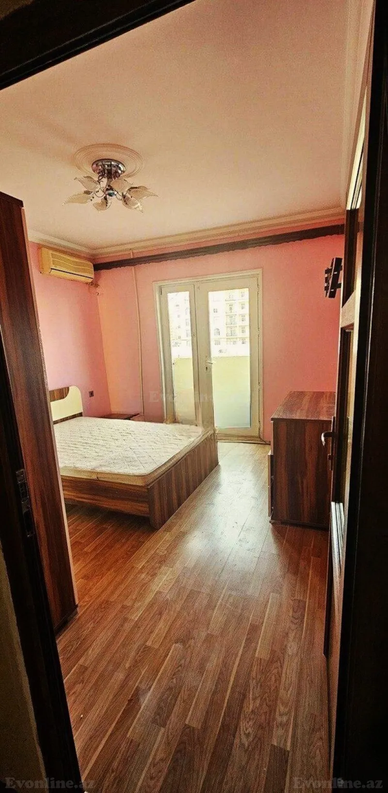 Satılır 2 otaqlı Mənzil Köhnə tikili 60 m² Gənclik m. - şəkil 4