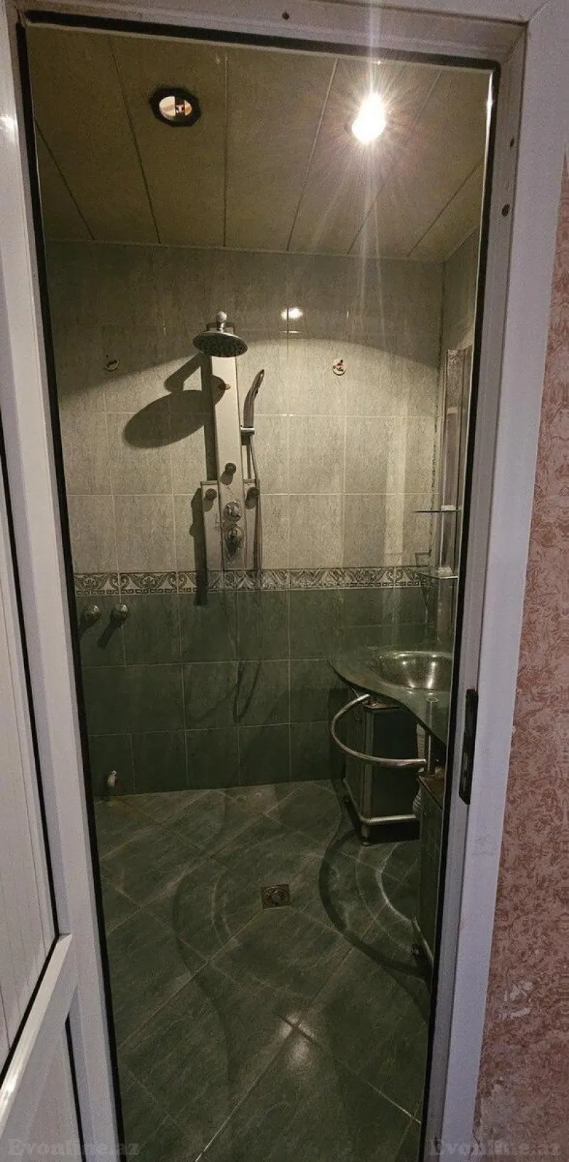 Satılır 2 otaqlı Mənzil Köhnə tikili 60 m² Gənclik m. - şəkil 9