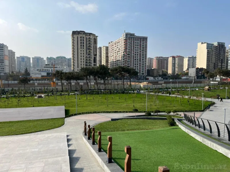 Satılır 2 otaqlı Mənzil Köhnə tikili 60 m² Gənclik m. - şəkil 14