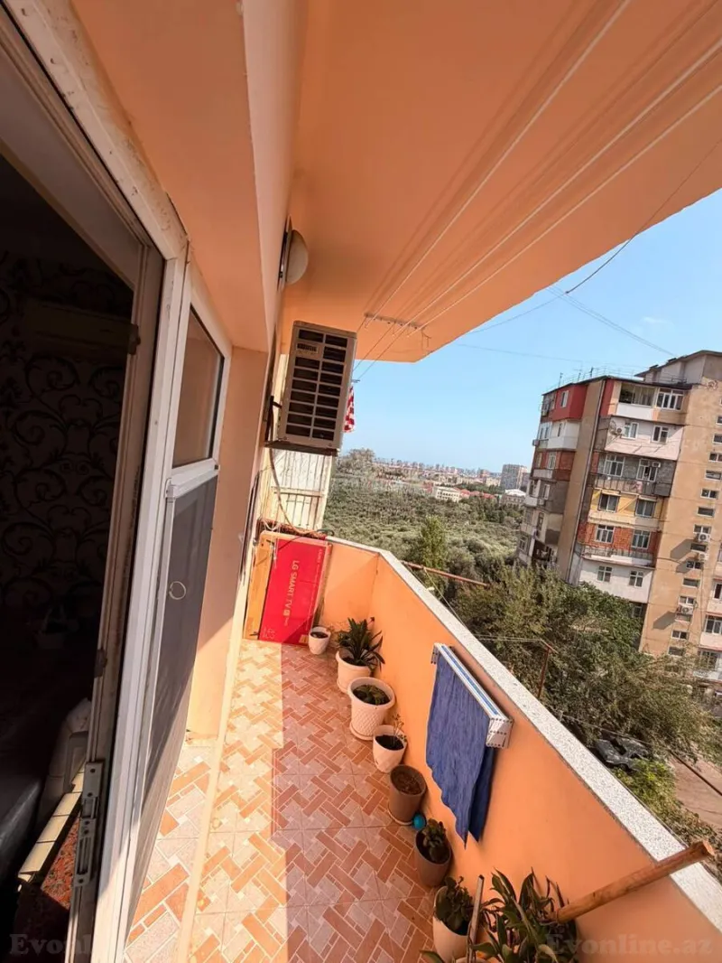 Satılır 2 otaqlı Mənzil Köhnə tikili 70 m² Nəsimi m. - şəkil 8