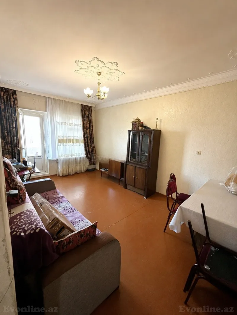 3 otaqlı Mənzil 80 m² Xətai r. Satılır