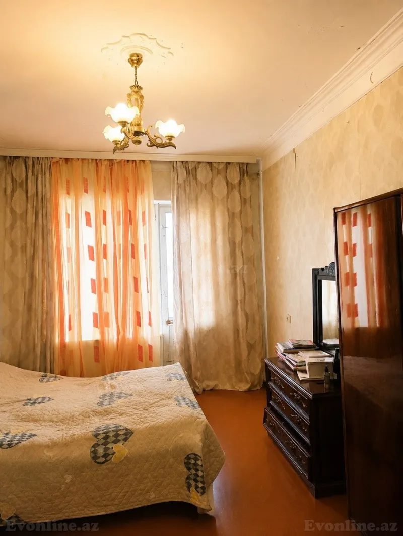 Satılır 3 otaqlı Mənzil Köhnə tikili 80 m² Xətai r. - şəkil 4
