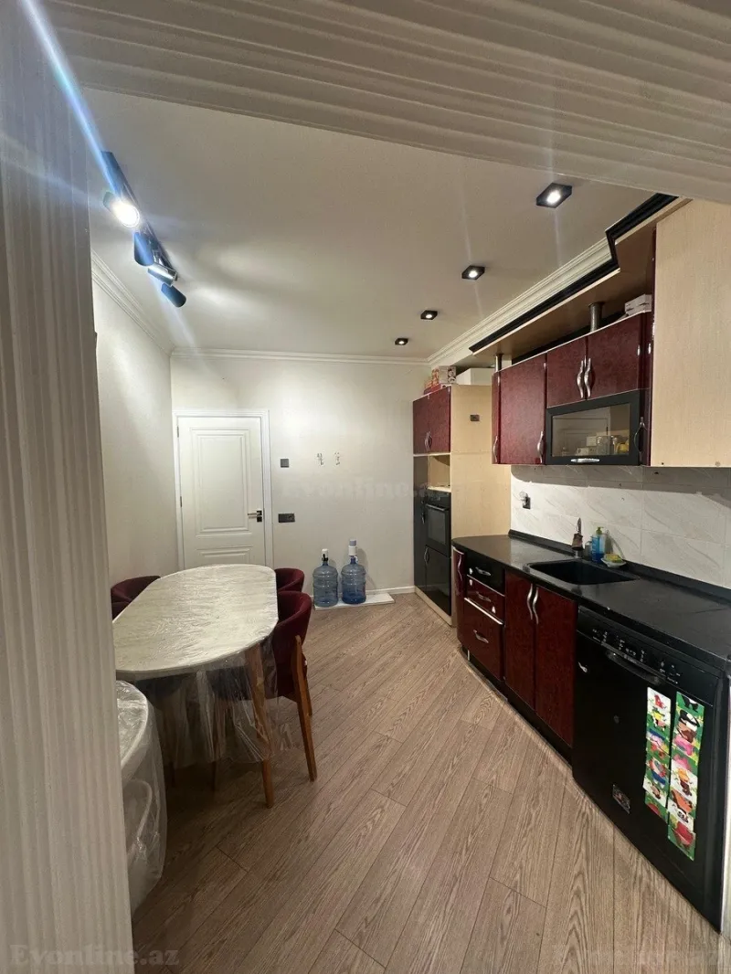 Satılır 2 otaqlı Mənzil Köhnə tikili 60 m² Xalqlar Dostluğu m. - şəkil 6