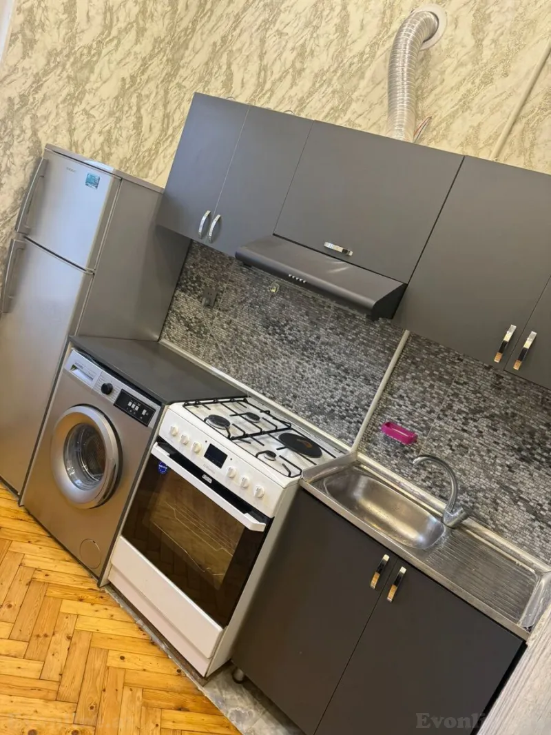 Kirayə verilir 3 otaqlı Mənzil Köhnə tikili 90 m² Nəriman Nərimanov m. - şəkil 8