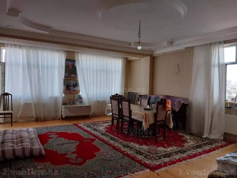 4 otaqlı Mənzil 110 m² Bakıxanov Kirayə verilir