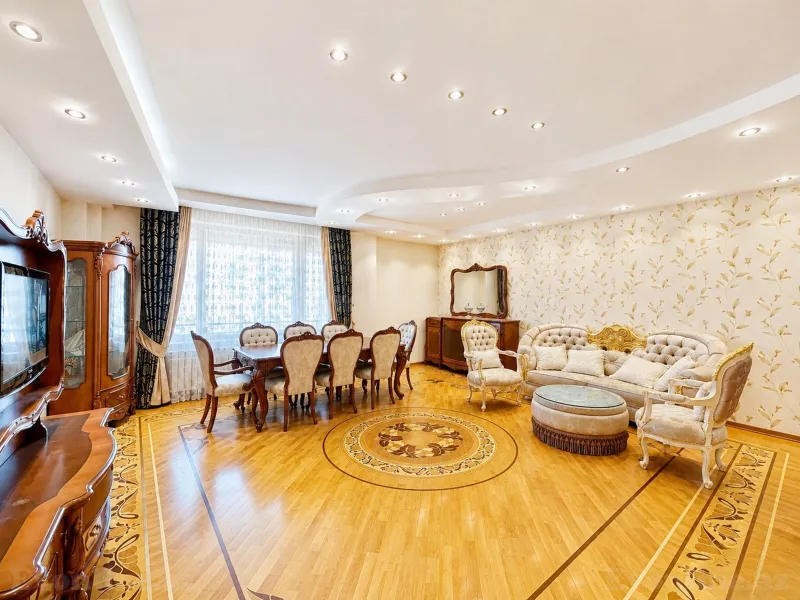 Satılır 7 otaqlı Mənzil Yeni tikili 350 m² Gənclik m. - şəkil 2