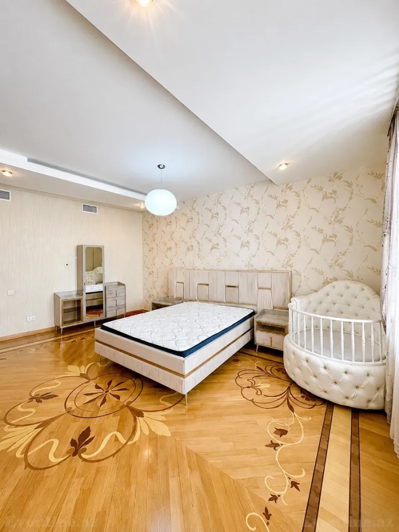 Satılır 7 otaqlı Mənzil Yeni tikili 350 m² Gənclik m. - şəkil 5