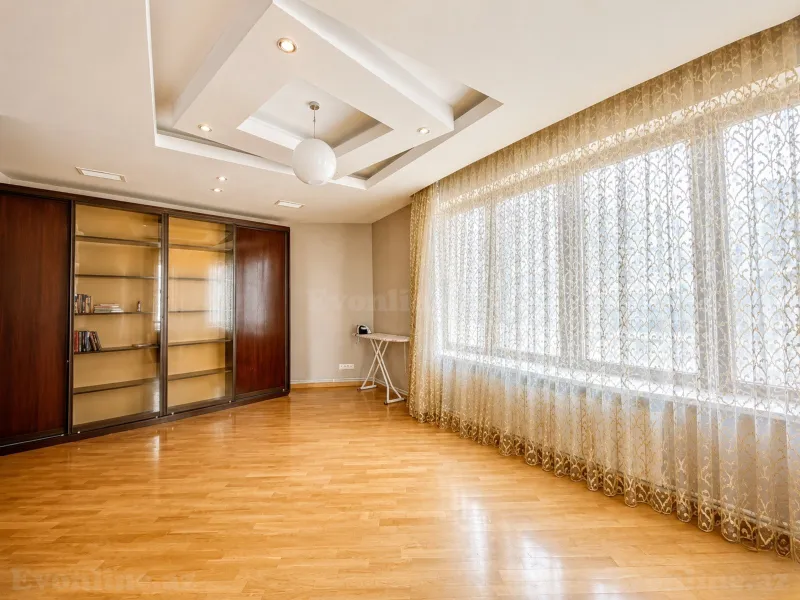 Satılır 7 otaqlı Mənzil Yeni tikili 350 m² Gənclik m. - şəkil 13