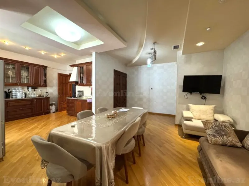 Satılır 7 otaqlı Mənzil Yeni tikili 350 m² Gənclik m. - şəkil 15