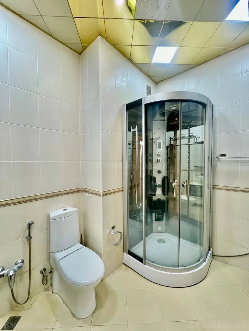 Satılır 7 otaqlı Mənzil Yeni tikili 350 m² Gənclik m. - şəkil 23