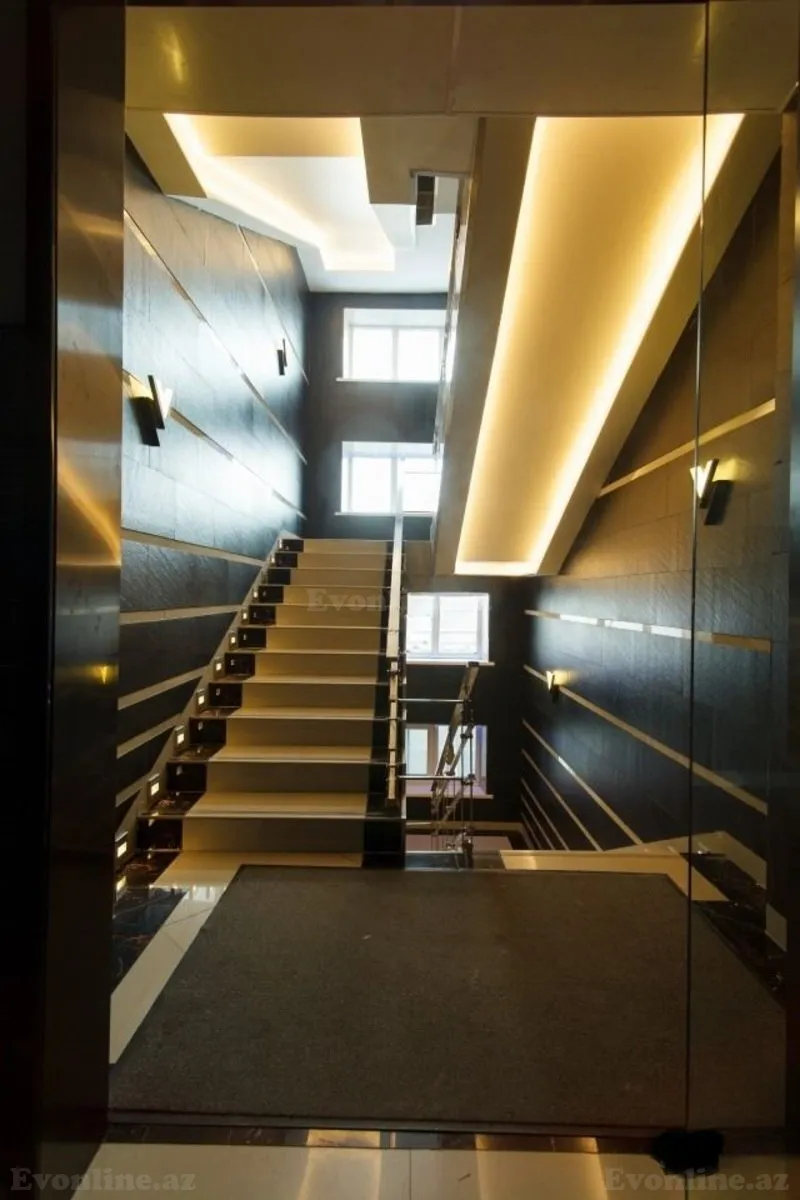Satılır Obyekt 1470 m² Nəriman Nərimanov m. - şəkil 3