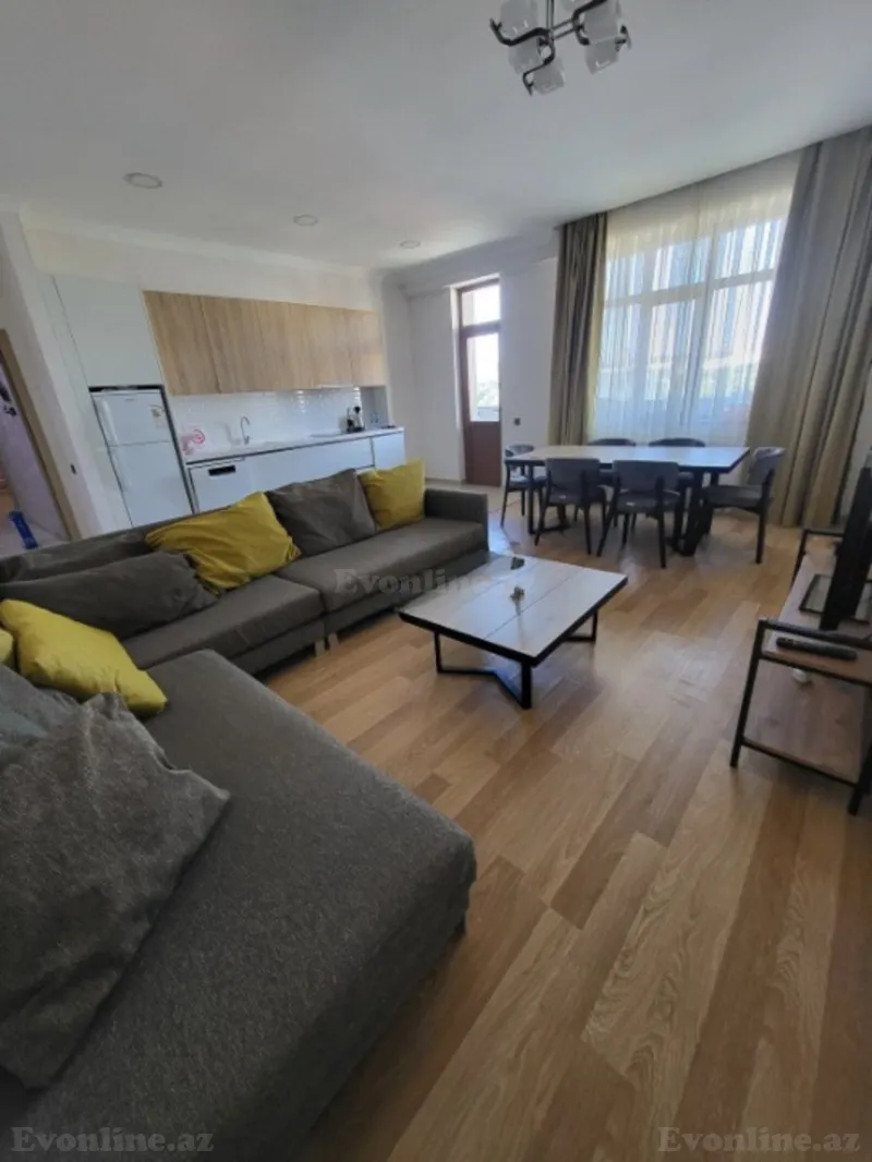 3 otaqlı Mənzil 110 m² Gənclik m. Satılır