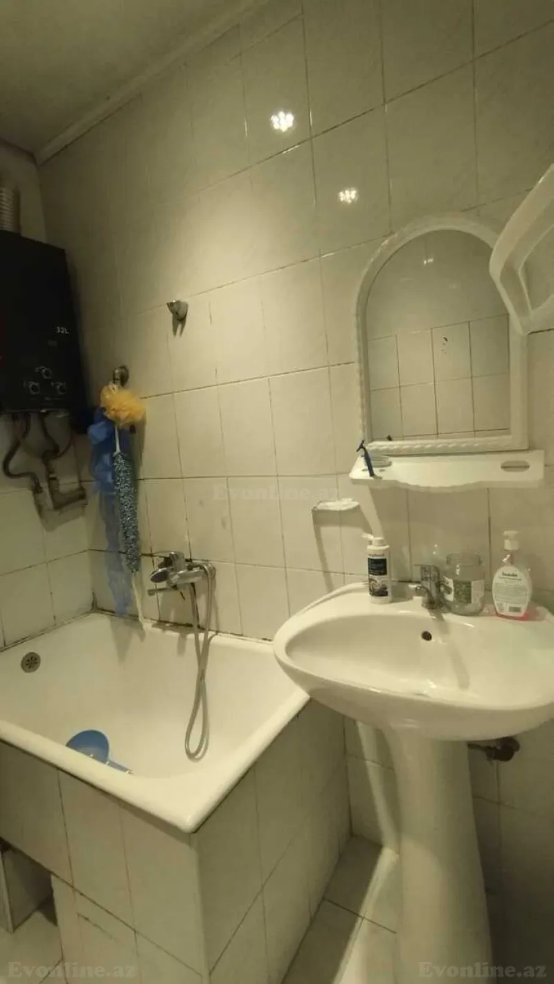 Satılır 2 otaqlı Mənzil Köhnə tikili 55 m² Memar Əcəmi m. - şəkil 6