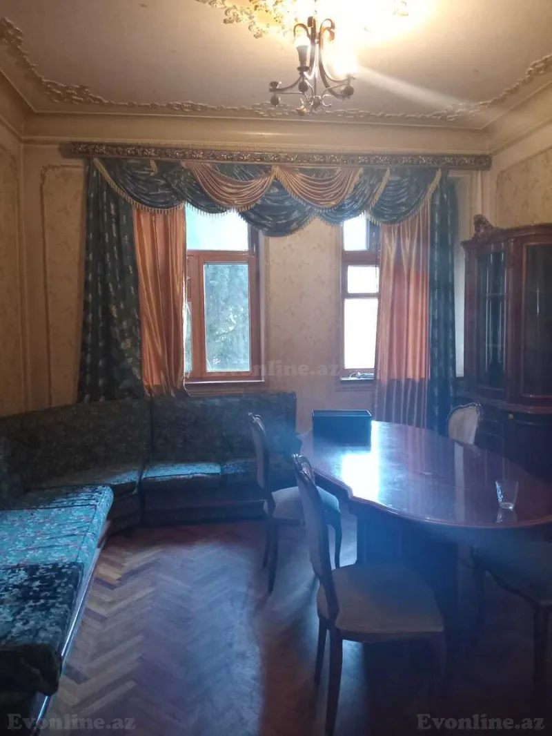 3 otaqlı Mənzil 90 m² Nəriman Nərimanov m. Kirayə verilir