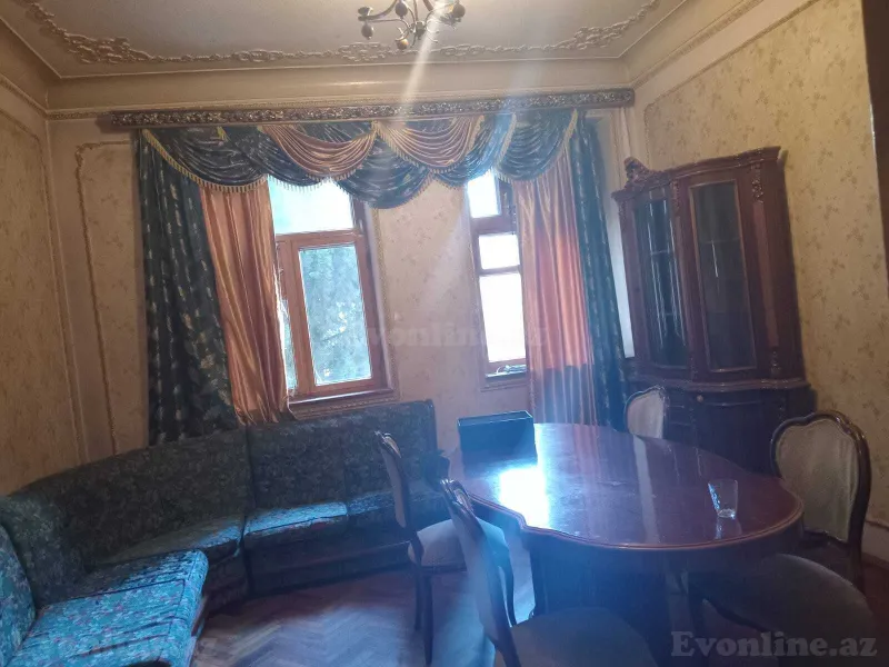 Kirayə verilir 3 otaqlı Mənzil Köhnə tikili 90 m² Nəriman Nərimanov m. - şəkil 2