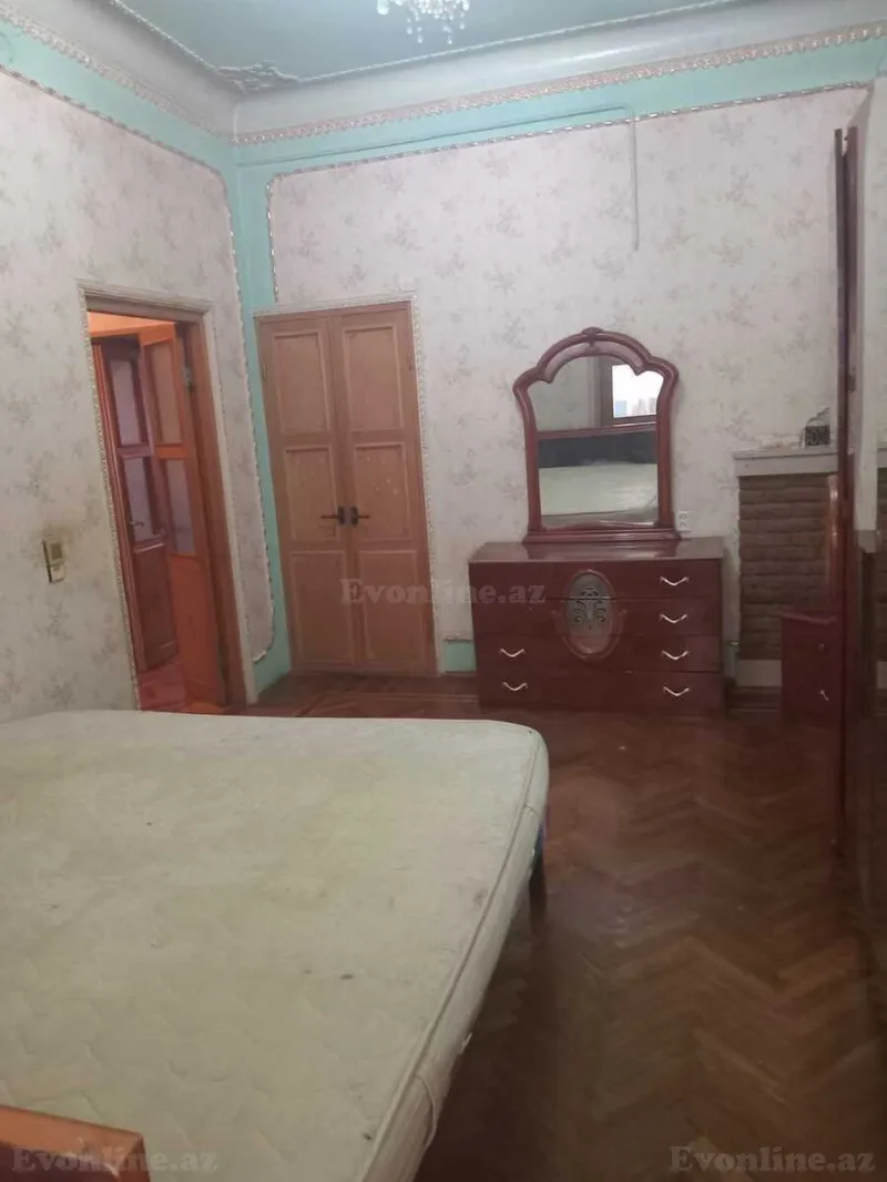 Kirayə verilir 3 otaqlı Mənzil Köhnə tikili 90 m² Nəriman Nərimanov m. - şəkil 3