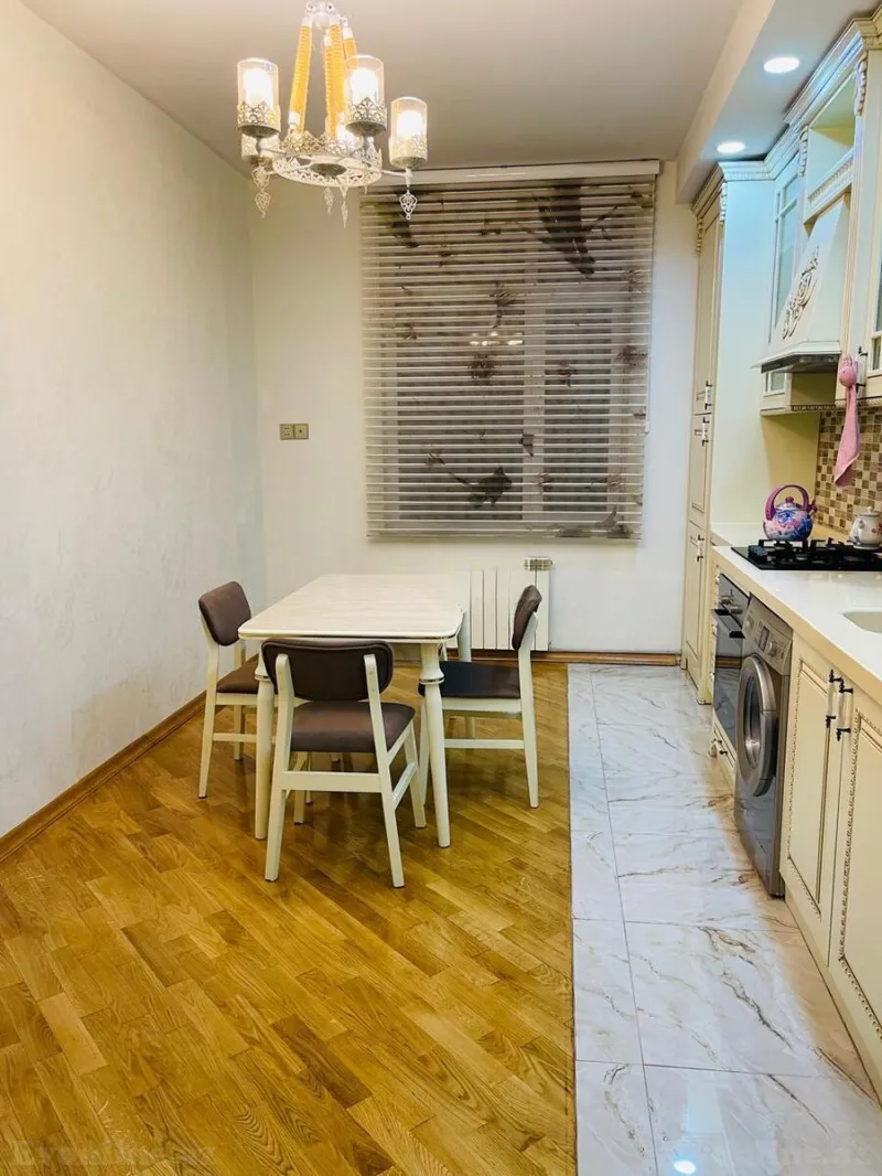 Kirayə verilir 4 otaqlı Mənzil Yeni tikili 150 m² Elmlər Akademiyası m. - şəkil 3