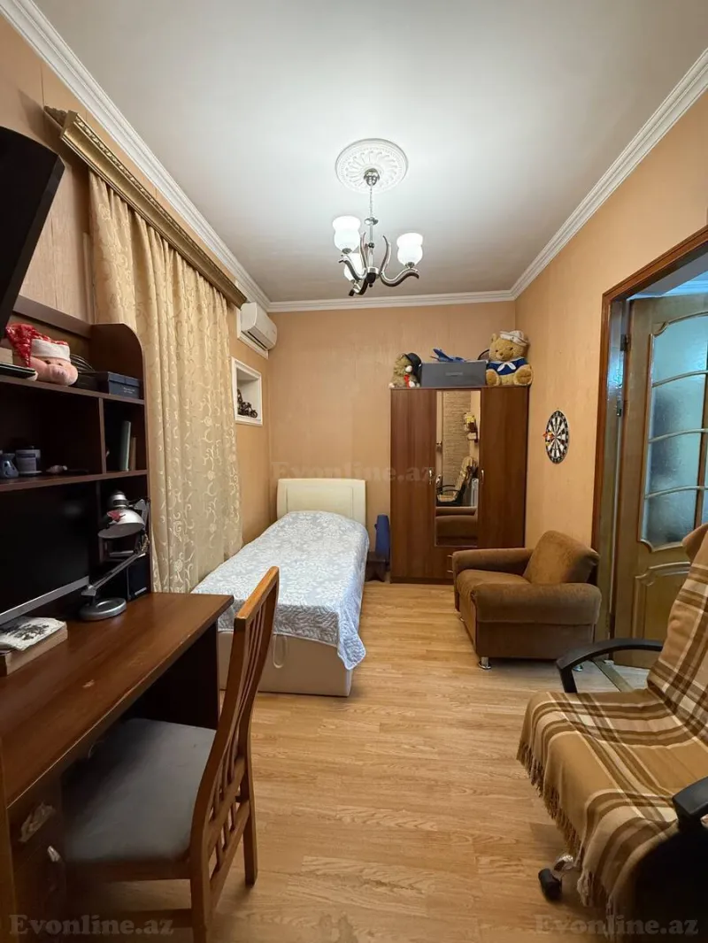 Satılır 4 otaqlı Həyət evi 110 m² Nərimanov r. - şəkil 7