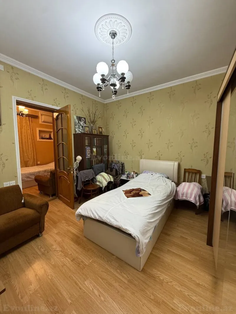 Satılır 4 otaqlı Həyət evi 110 m² Nərimanov r. - şəkil 9