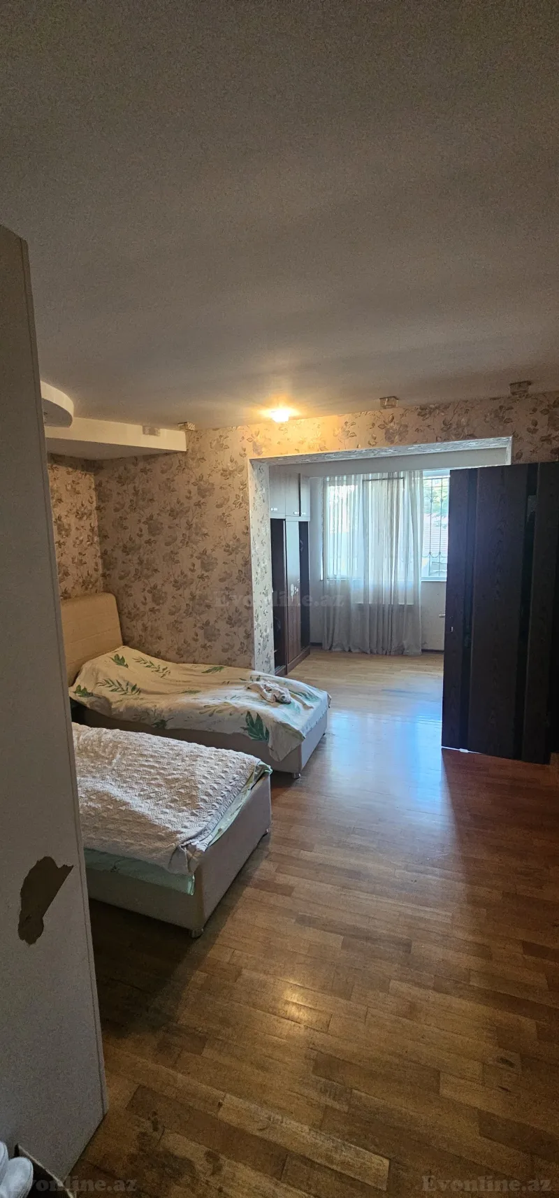 Satılır 4 otaqlı Mənzil Köhnə tikili 85 m² Elmlər Akademiyası m. - şəkil 2