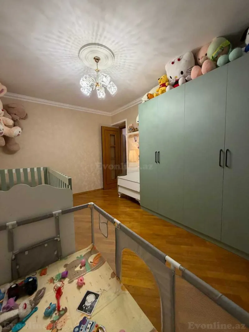 Satılır 3 otaqlı Mənzil Köhnə tikili 75 m² Neftçilər m. - şəkil 9