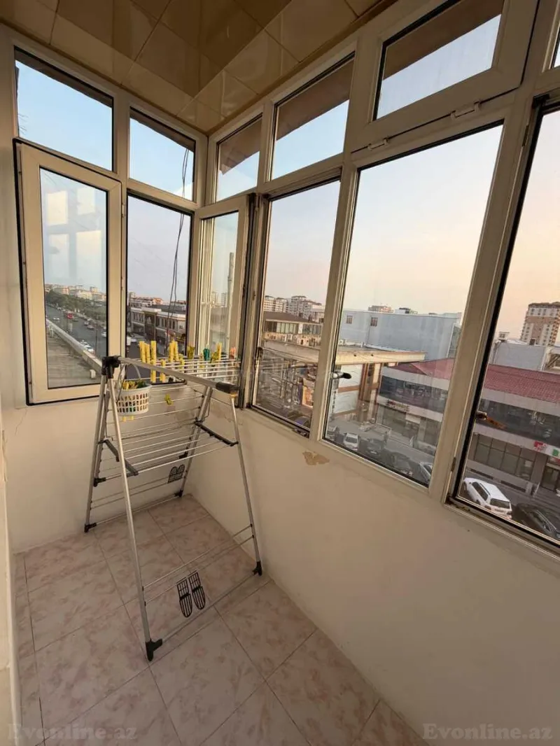 Satılır 3 otaqlı Mənzil Köhnə tikili 75 m² Neftçilər m. - şəkil 18