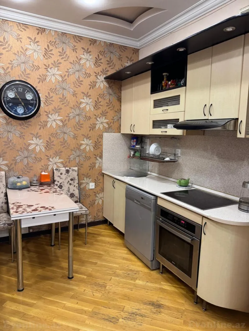 Kirayə verilir 3 otaqlı Mənzil Yeni tikili 120 m² Sahil m. - şəkil 14