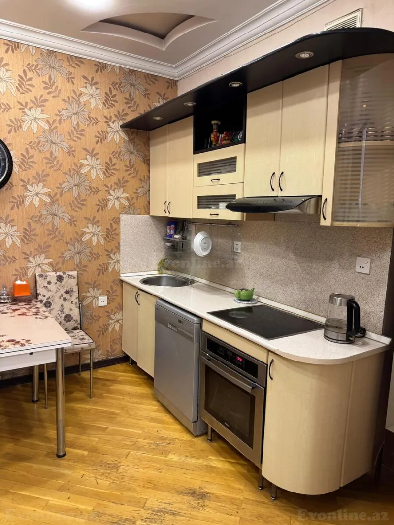 Kirayə verilir 3 otaqlı Mənzil Yeni tikili 120 m² Sahil m. - şəkil 15