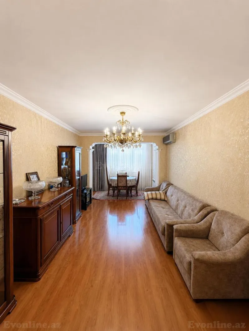 3 otaqlı Mənzil 75 m² Elmlər Akademiyası m. Satılır
