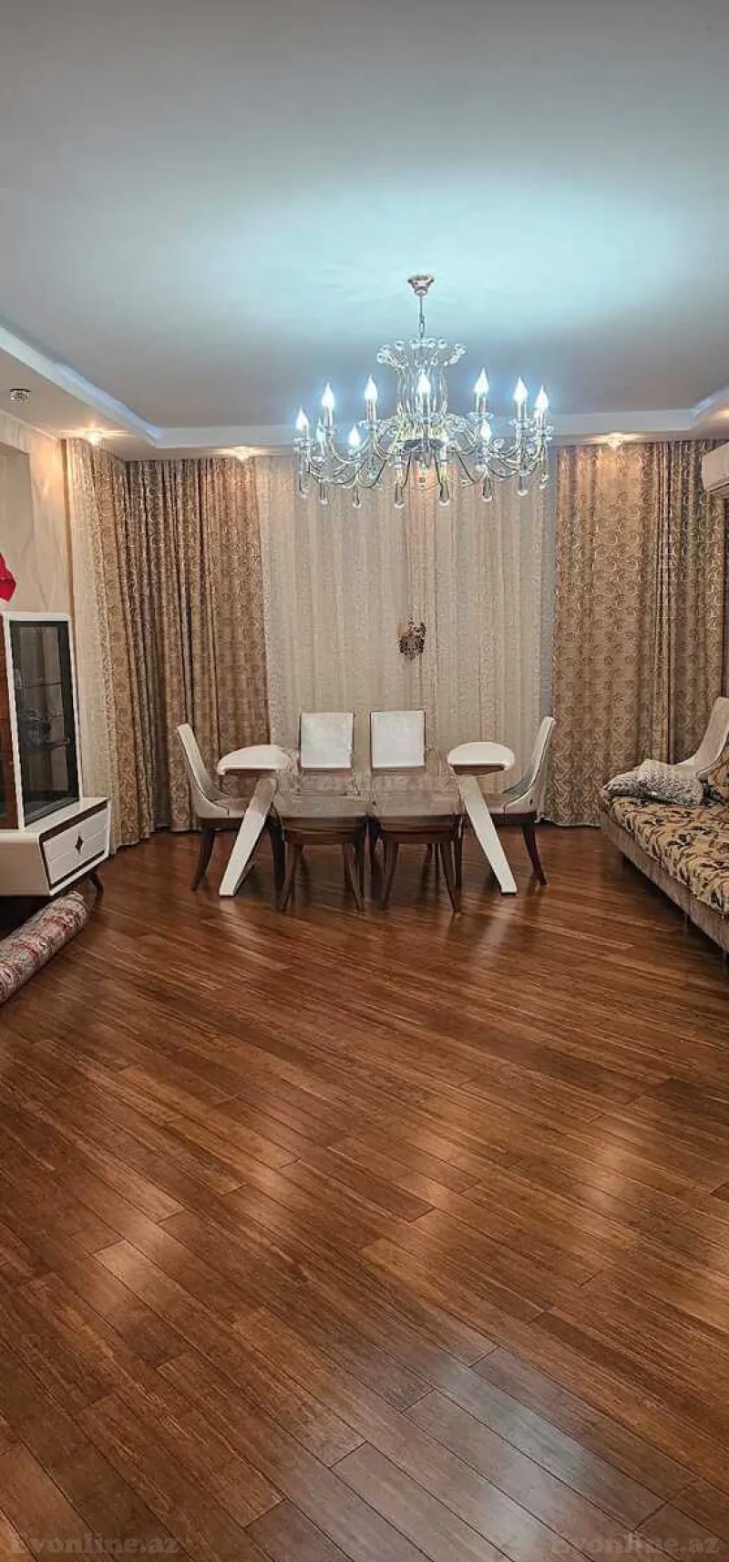 3 otaqlı Mənzil 100 m² Xətai r. Kirayə verilir