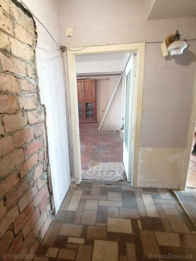 Satılır 3 otaqlı Mənzil Köhnə tikili 78 m² Səbail r. - şəkil 14