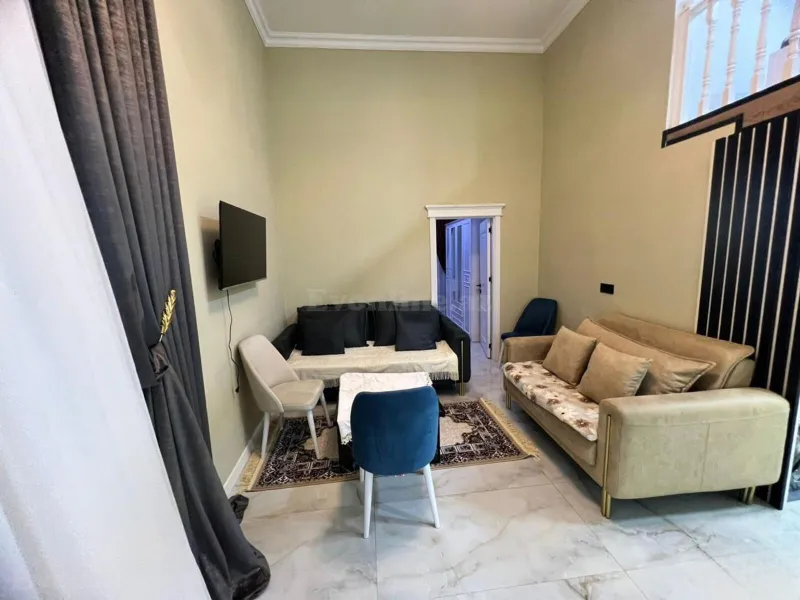 3 otaqlı Mənzil 100 m² Sahil m. Kirayə verilir
