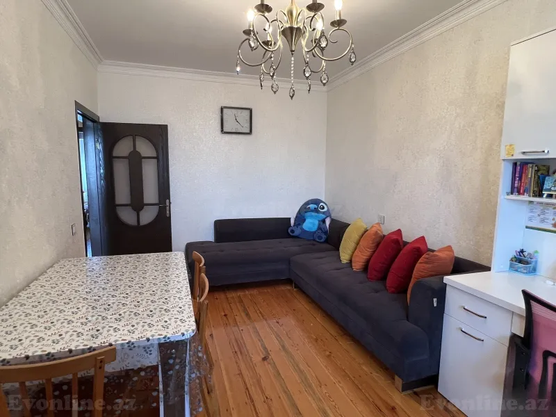 Satılır 3 otaqlı Mənzil Köhnə tikili 90 m² Yeni Günəşli - şəkil 2